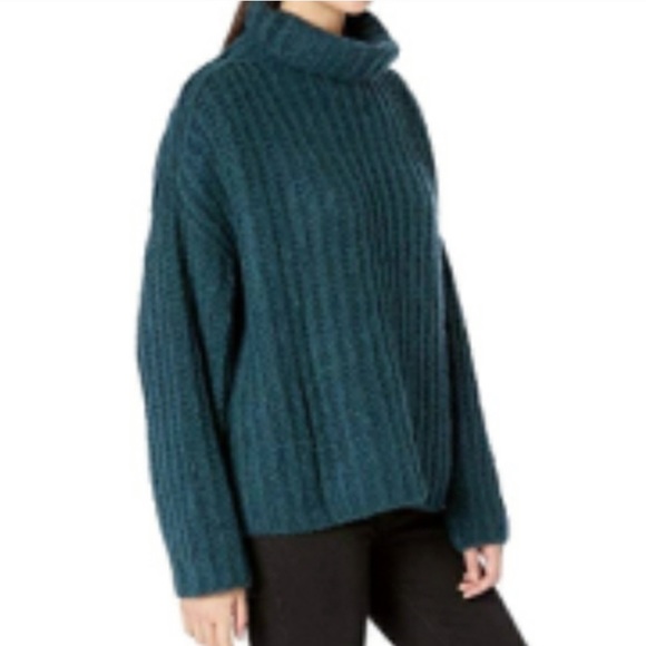 Free People Chunky Knit Turtleneck - Picture 7 of 11